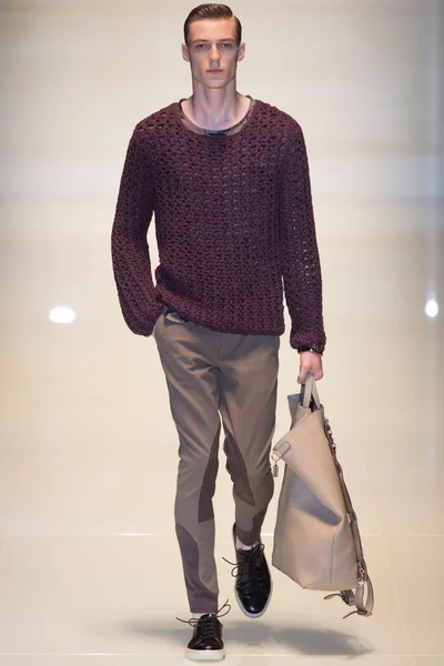 Look 9